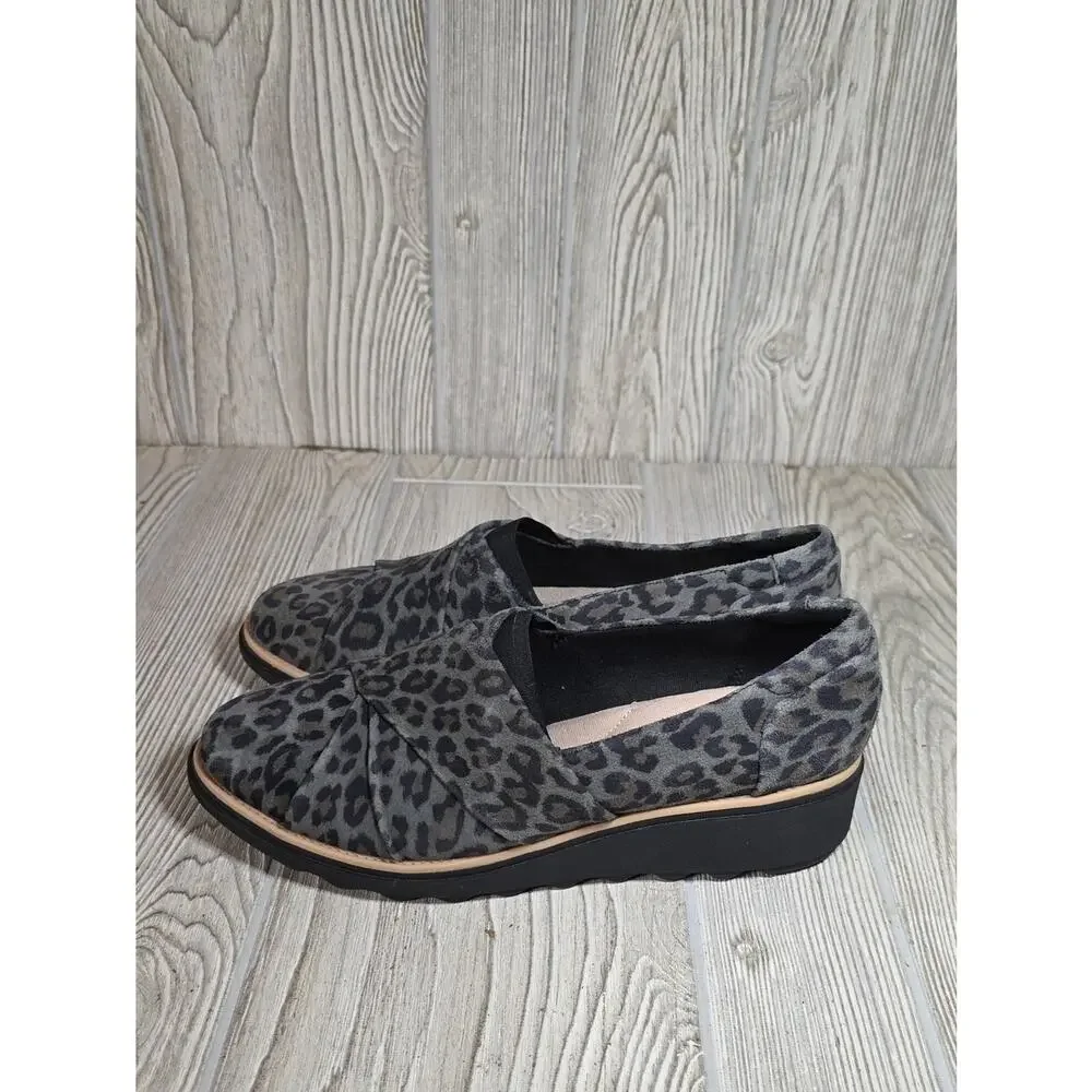 Clarks Sharon Form Grey Leopard Print Loafers Womens Size 8